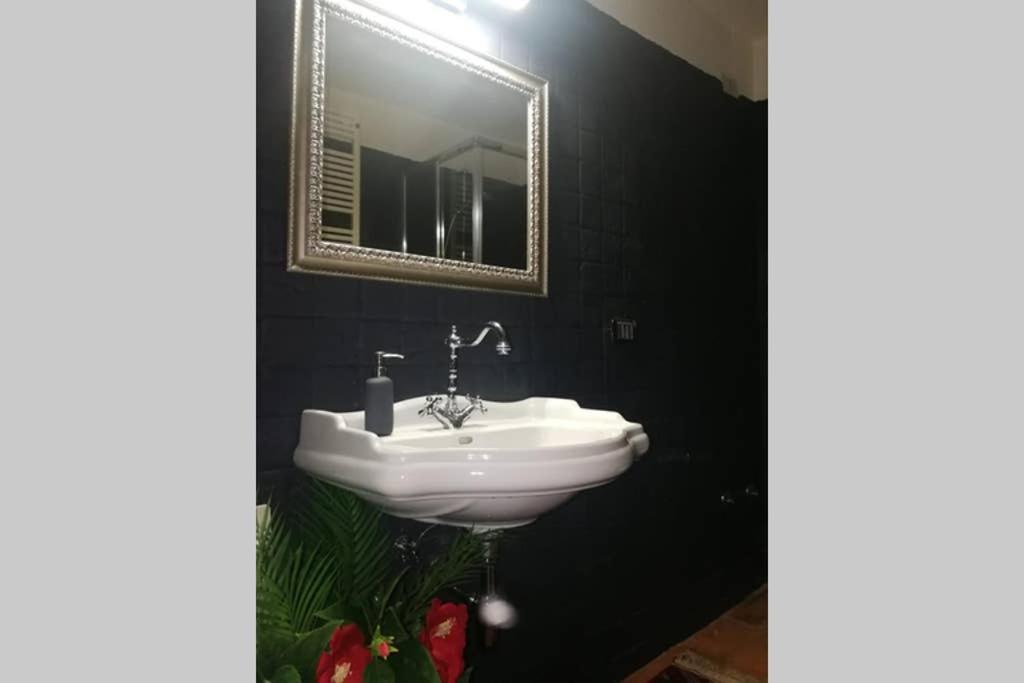 Apartamento La Dimora Di Kinzica Pisa Exterior foto